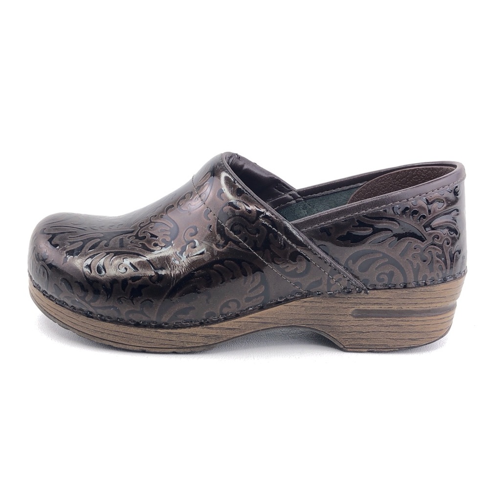 Dansko Patent Leather Floral Nurse Clogs EUR 41